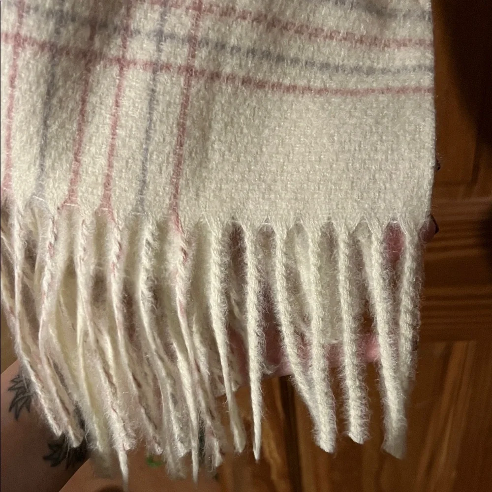 Pretty Persuasions Cream Plaid Scarf